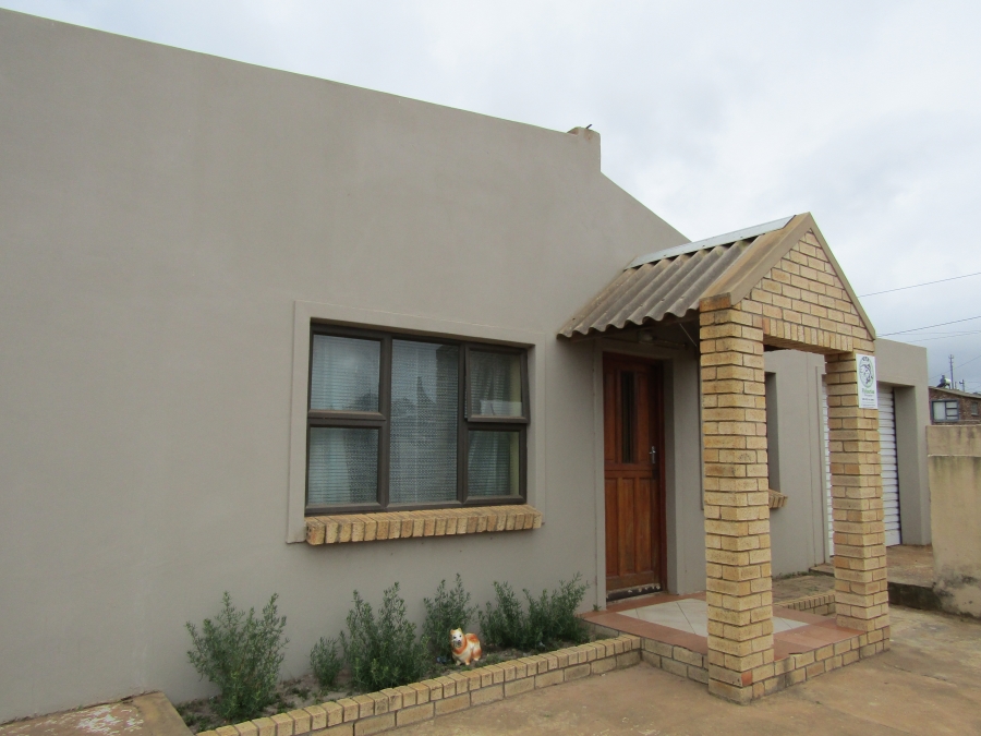 3 Bedroom Property for Sale in Kruisfontein Eastern Cape
